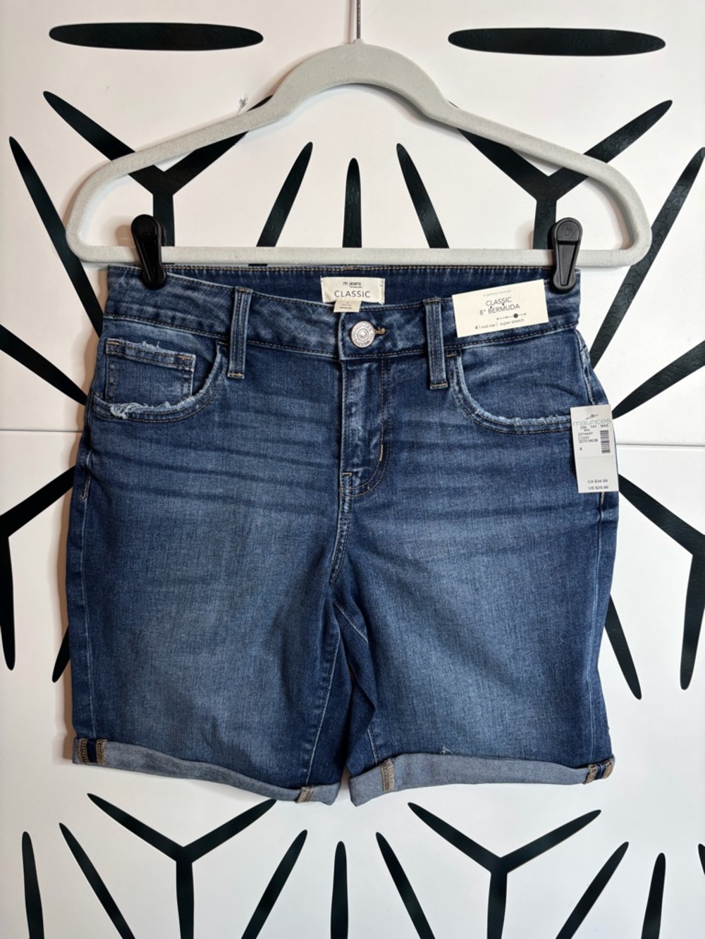 Maurice’s NWT M Jeans Mid-Rise Bermuda Shorts – 8” Inseam – Super Stretch Size 4